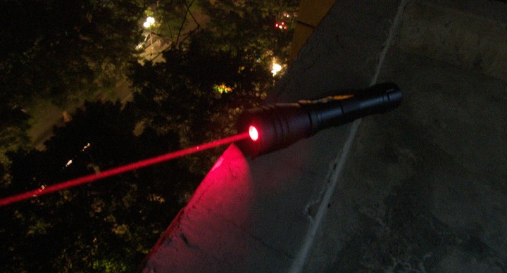 100mW High power Red laser pointer Water-proof